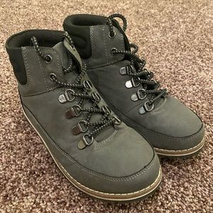 Like New- Children’s Place Gray Boots, Size 3